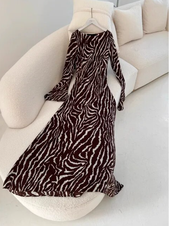 Aïsha™ Zebra print Maxi Jurk - Voeg een vleugje flair toe aan jouw garderobe! 🤎
