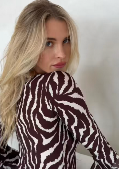 Aïsha™  Zebra print Maxi Jurk - Voeg een vleugje flair toe aan jouw garderobe! 🤎