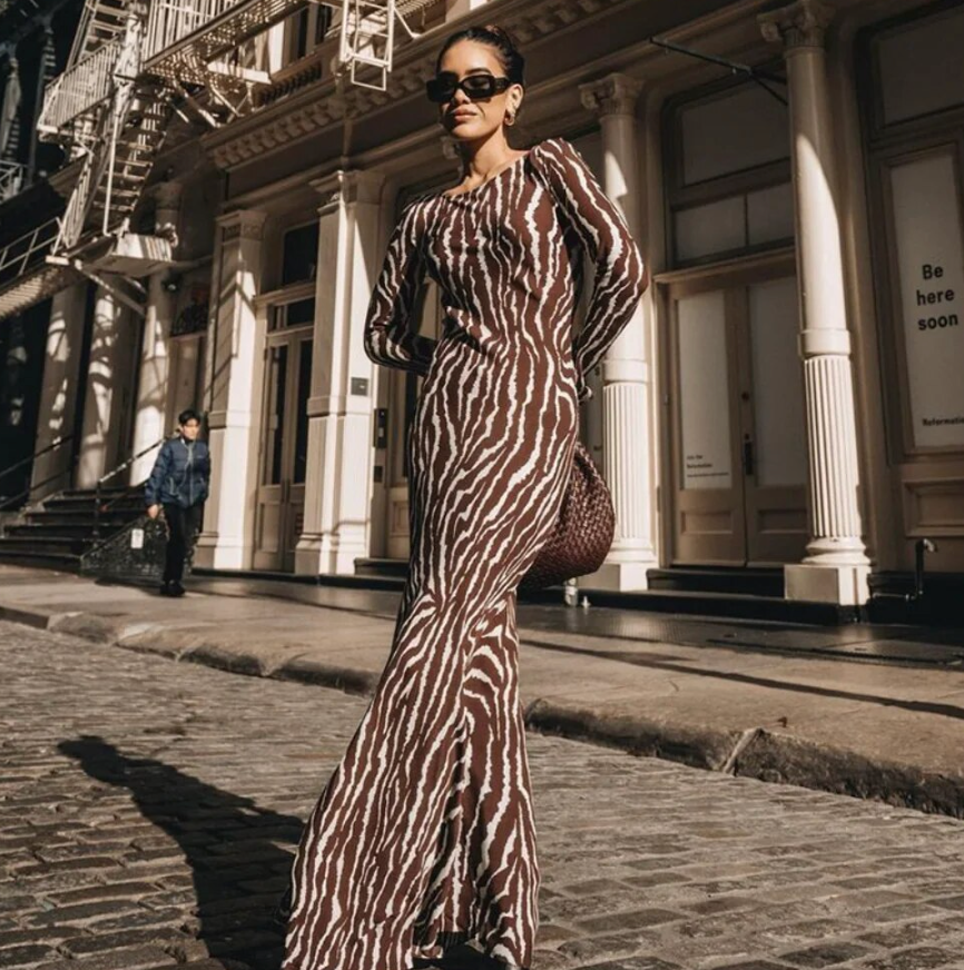 Aïsha™  Zebra print Maxi Jurk - Voeg een vleugje flair toe aan jouw garderobe! 🤎